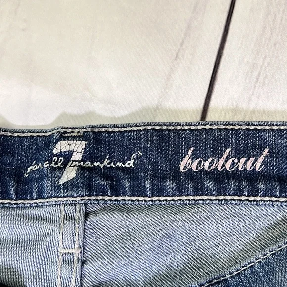 7 For All Mankind Jeans SZ: 26 Blue Denim Bootcut Cut to Shorts - Picture 5 of 8